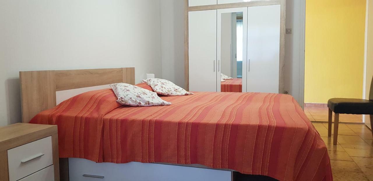 Clara 2 Apartment Пореч Екстериор снимка